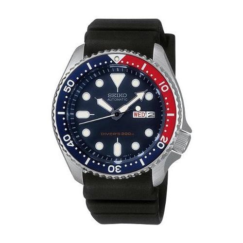 Seiko Men&#39;s SKX009 Divers Black Rubber Watch